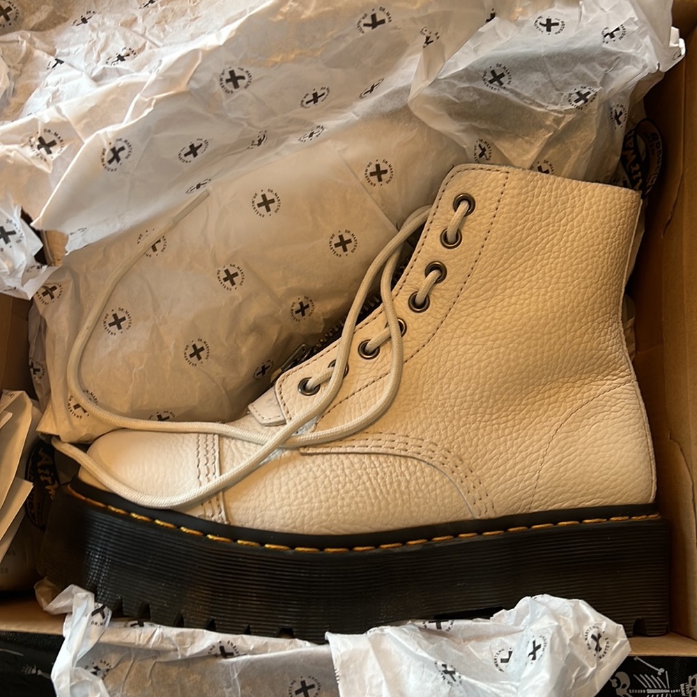 Sinclair Jungle Boot white! Women’s 9 US